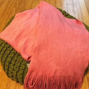 Gorgeous pink scarf 泥